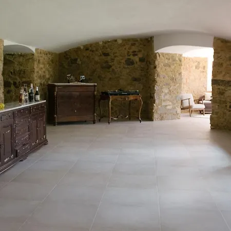 Castell De Villavecchia Sant Hilari Sacalm