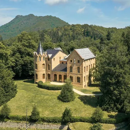 Castell De Villavecchia Country house Sant Hilari Sacalm